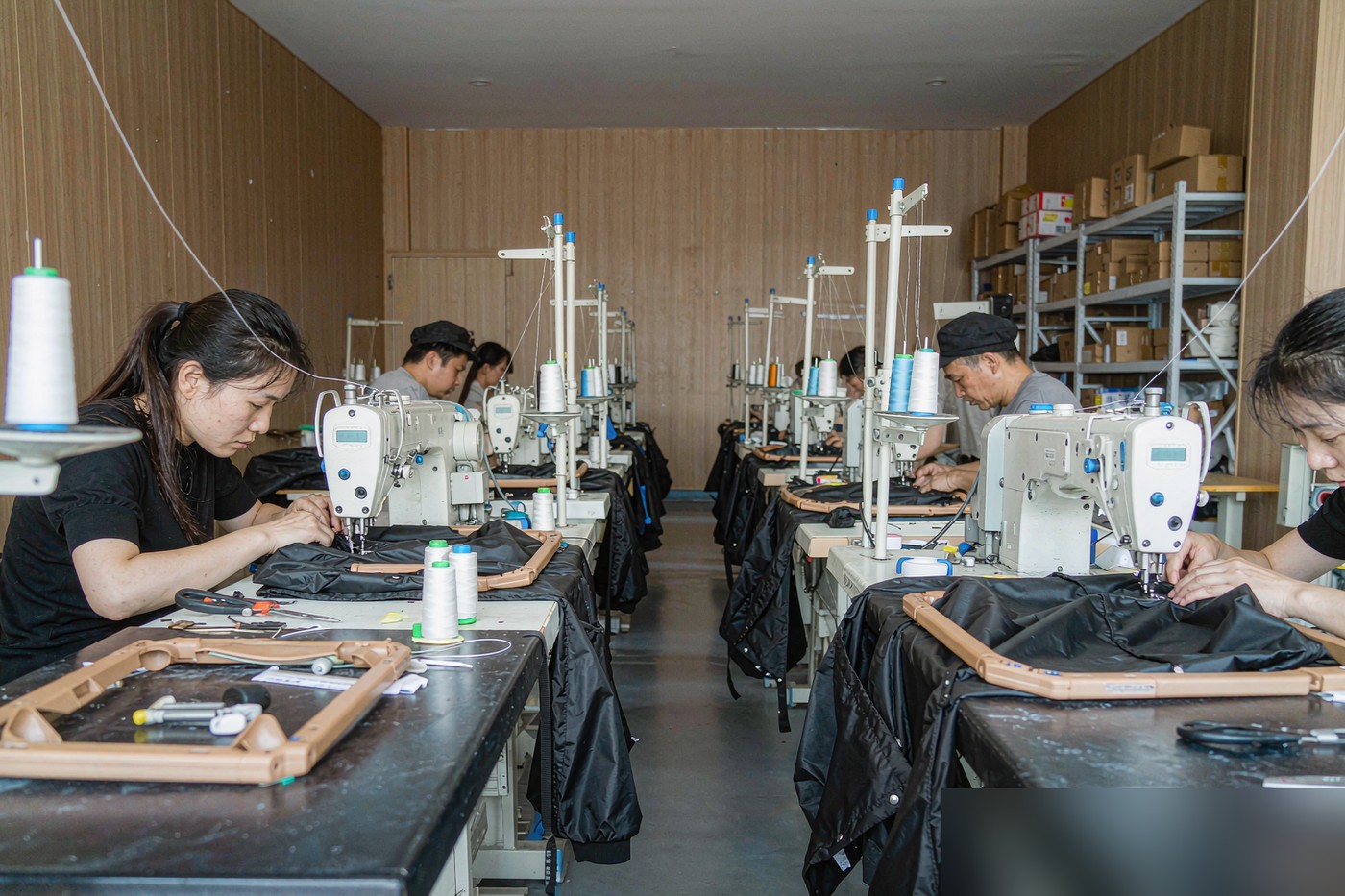 Kovoeky bag factory sewing line stitching nylon and oxford panels